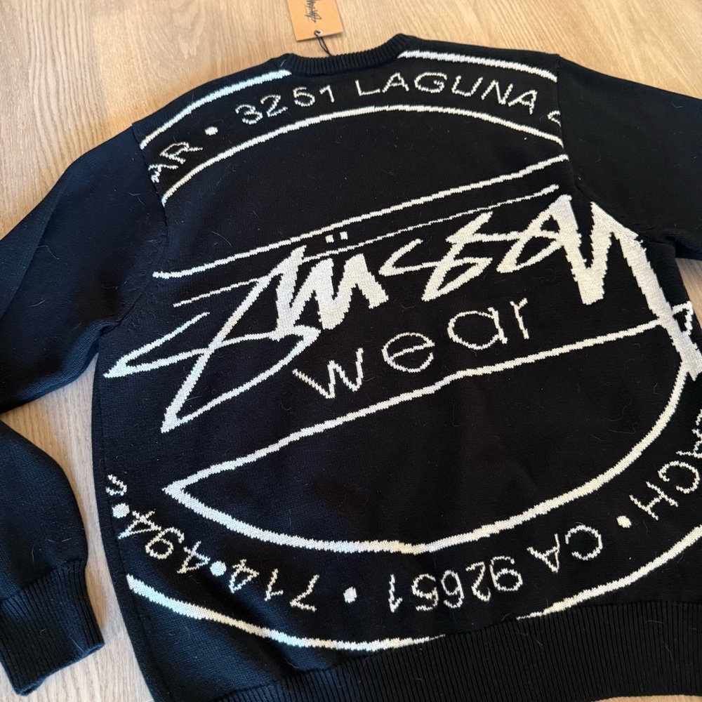 Stussy Men’s Black Laguna Icon Crewneck Sweater - Archive Store Edition - Picture 5 of 6